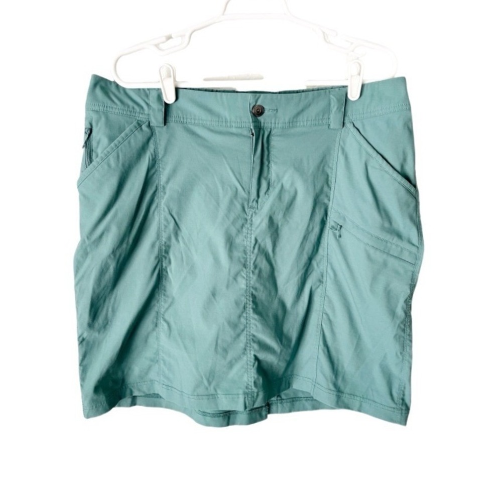 Duluth Trading Co. Green Teal Dry on the Fly Active Skort 16 Granola Girl Hiking
